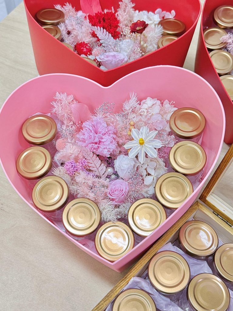 Instant Bird's Nest Floral Gift Box (5 or 9 Bottles)