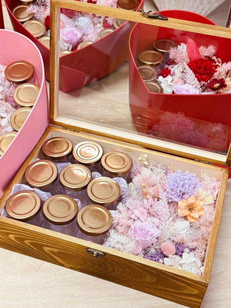 Instant Bird's Nest Floral Gift Box (5 or 9 Bottles)